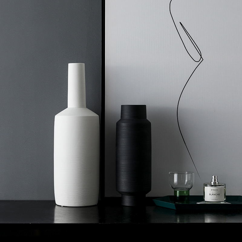 Pearl · NH BB-70 — Brushed Ceramic Vase