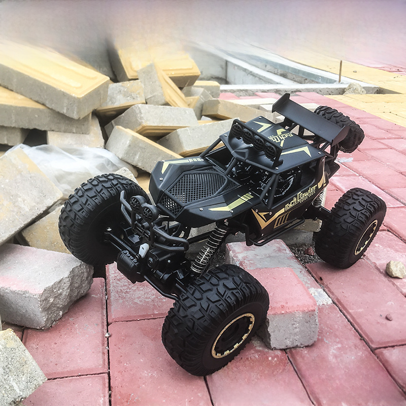 Remote Control Rock Crawler, 1:8, Four-Wheel Drive — Playtime NH-1662