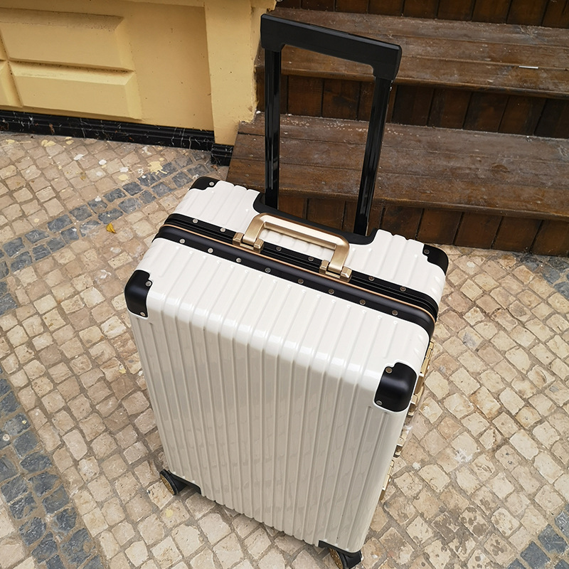 Aluminium Zipperless Travel Case — Transit NH-1471