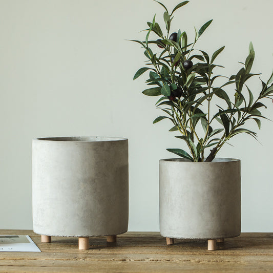 Cement Planter with Legs, Square in Three Sizes — Atrium NH-377