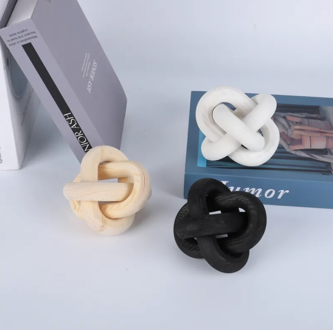 Wooden Knot Sculpture, Hand Carved 12cm — Atrium NH-399