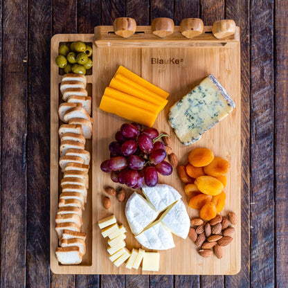 Bamboo Cheese Board with Four Knives, 36 x 28cm — Grove NH-1571