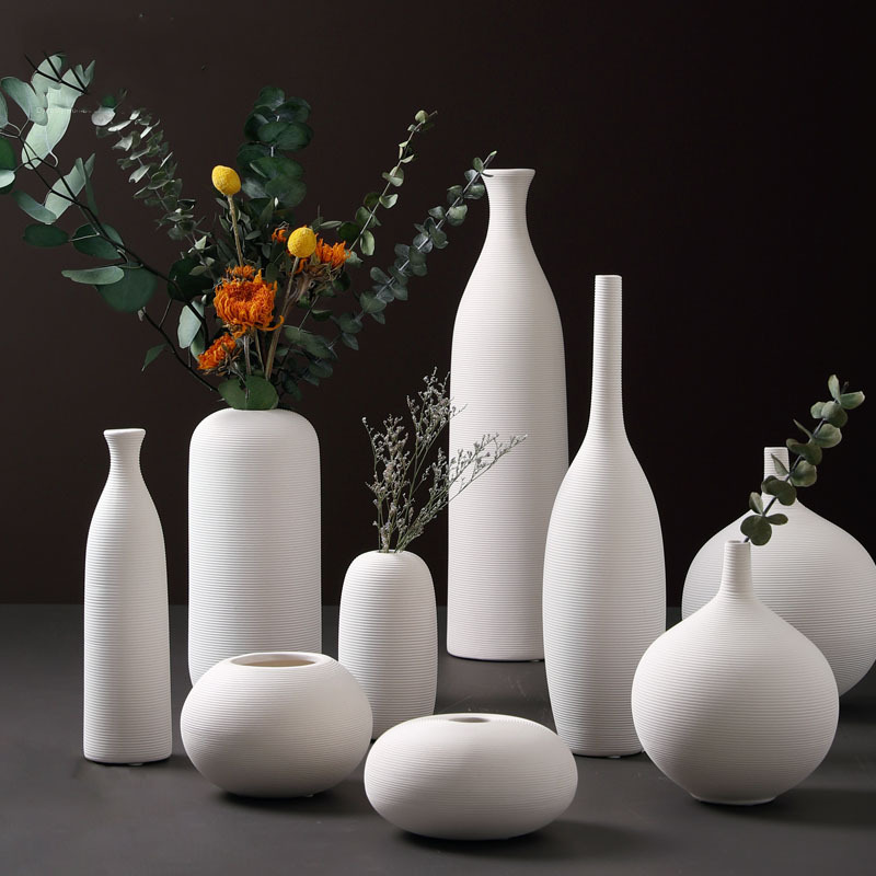 Pearl · NH BB-49 — Sculptural Bud Vase
