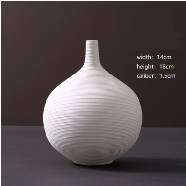 Pearl · NH BB-49 — Sculptural Bud Vase
